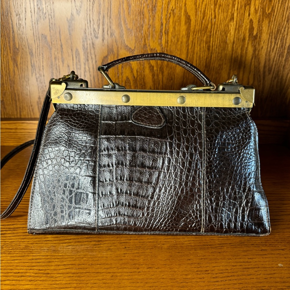 Genuine Cuir Veritable Alligator/Crocodile RARE VINTAGE Kelly Bag w/ bronze.